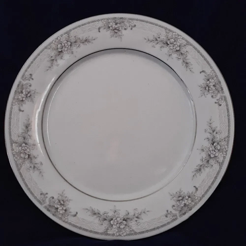 Noritake Sweet Leilani‎ Dinner Plate Platinum Trimmed 10.5